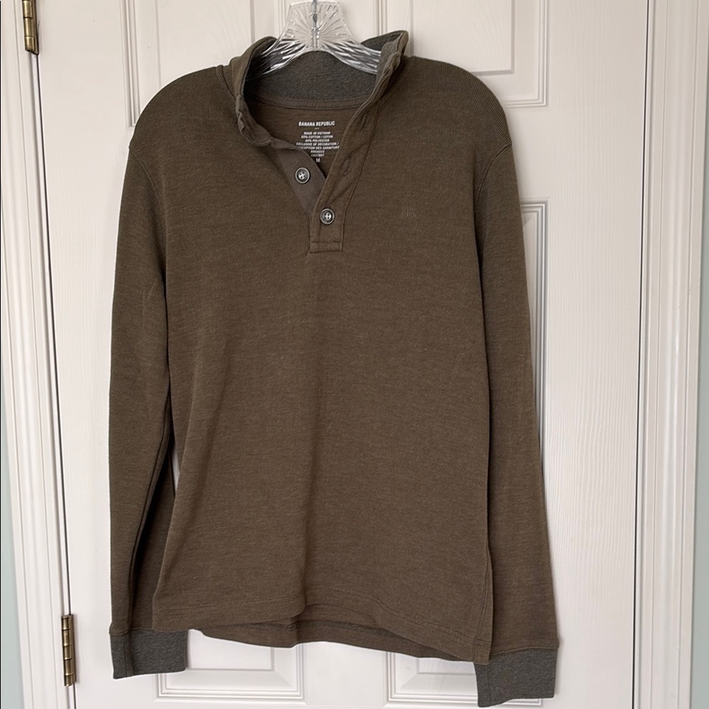 Olive Long Sleeve Banana Republic Henley Shirt